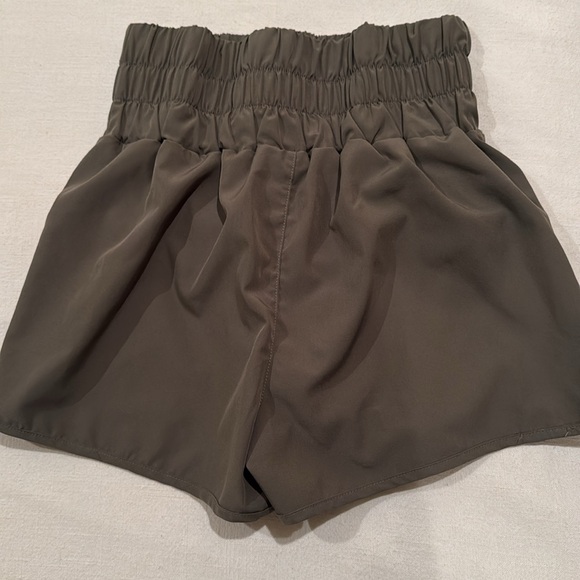 Small high waisted running short - Picture 4 of 4